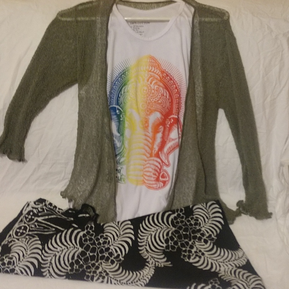 Complete outfit.